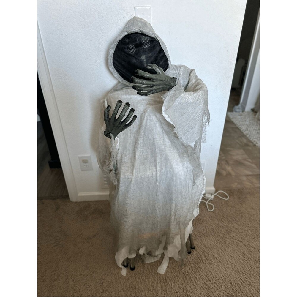 Halloween creepy hanging ghost gray with lighting eyes and scary different sound